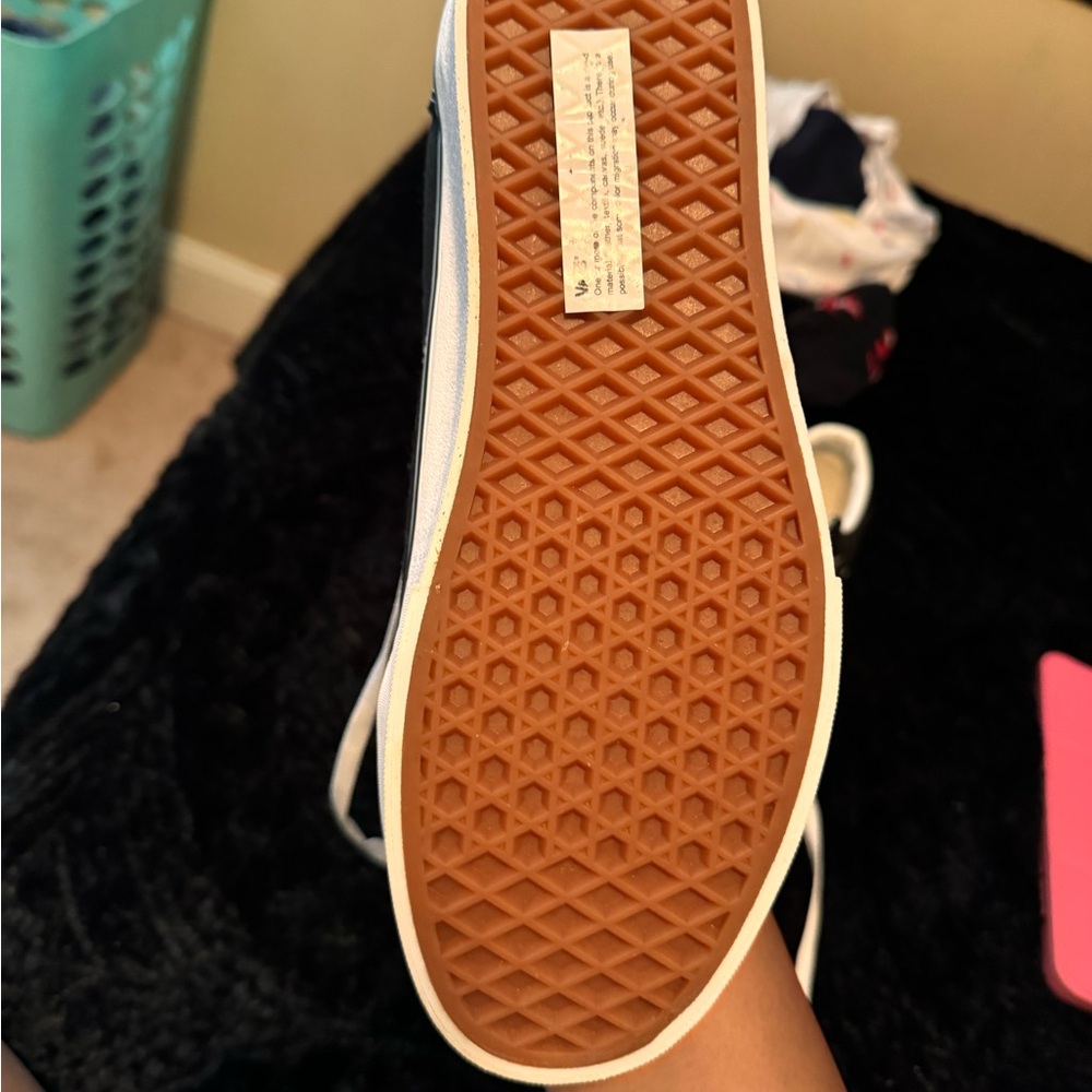 Platform vans - Picture 4 of 7